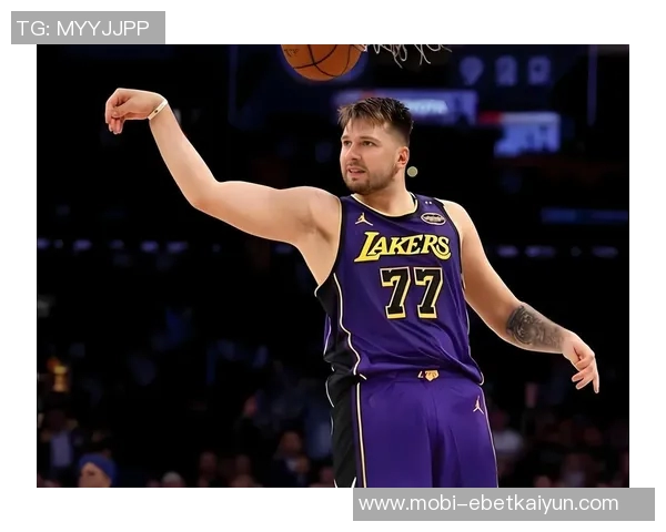 东部某教练点评雷迪克言论期待詹姆斯与东契奇的反应与表现